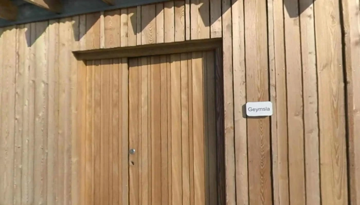 Sundlaug Gardabaejar Almenningssundlaug - Garðabær