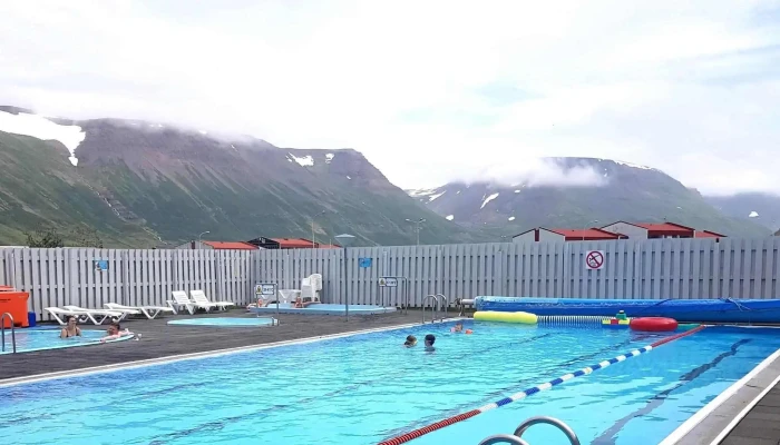 Sundlaug Sudureyrar Suðureyri - Suðureyri