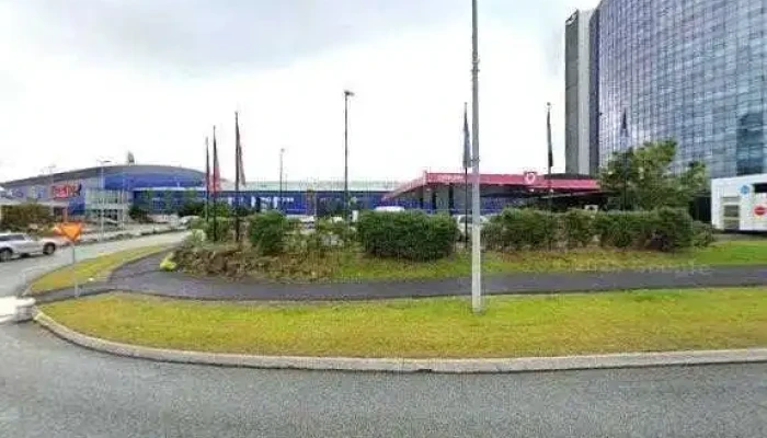 Thvottaplan Fyrir Bila Bensinstoð - Kópavogur