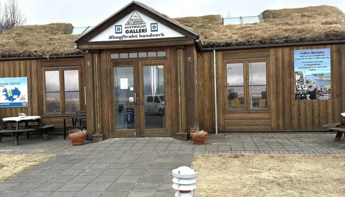 Tourist Information Varmahlid Skagafjordur Verð - Varmahlíð