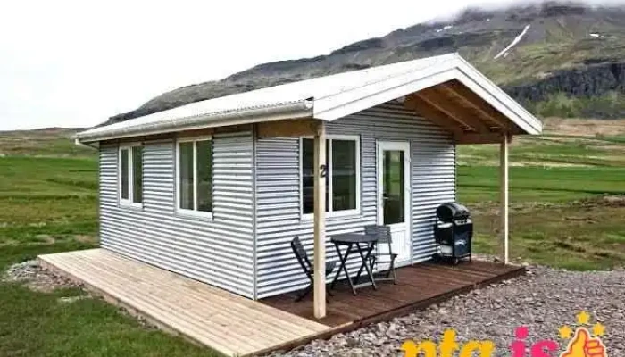 Urðartindur Guesthouse - Nordurfjördur