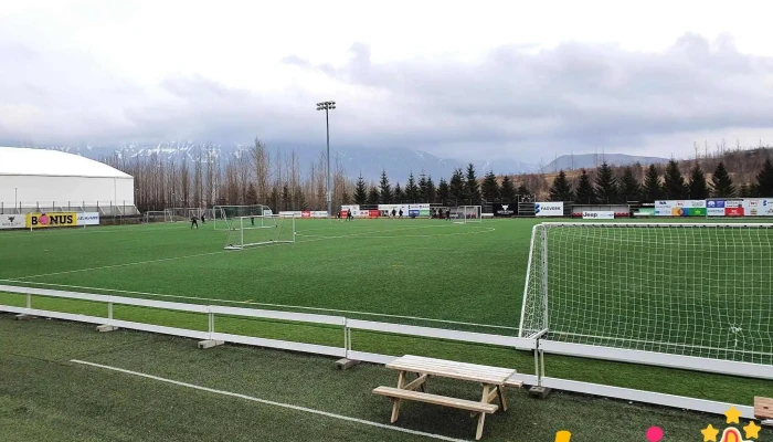 Varmarvollur Iþrottavollur - Mosfellsbær