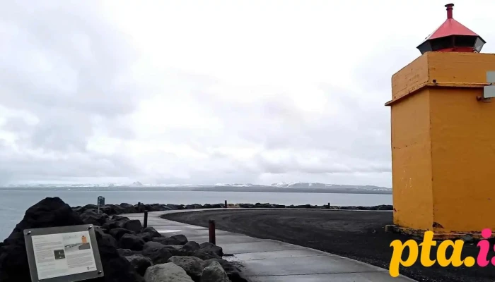 Vatnsnes Lighthouse -  Nyjast - Keflavík