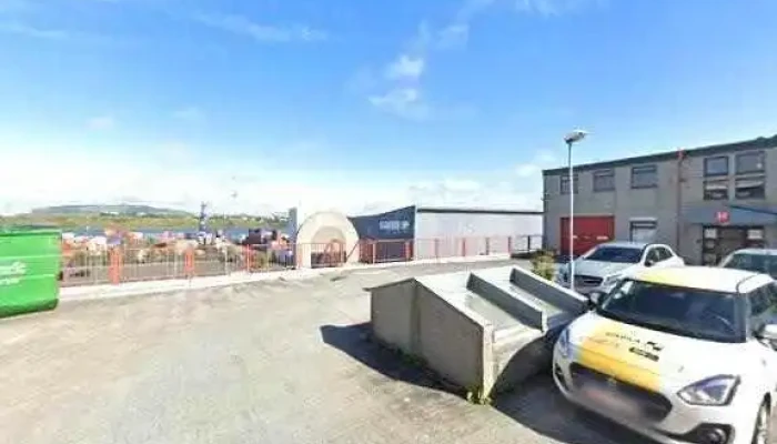 Velar Og Verkfaeri Husgagna Og Heimilisvoruverslun - Reykjavík