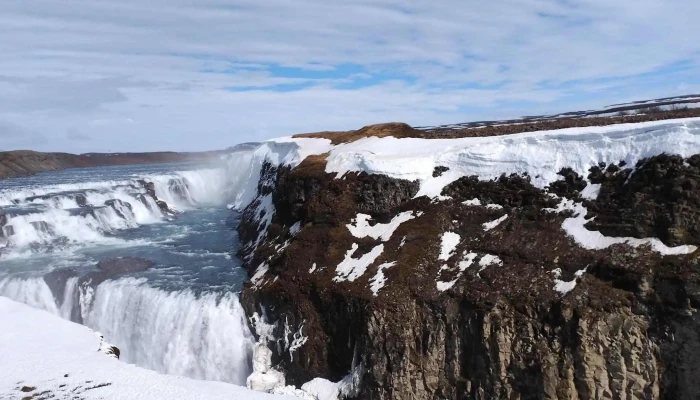 Whats On In Iceland   Upplysingamidstod Ferdamanna Og Bokunarmidstod Numer - Reykjavík