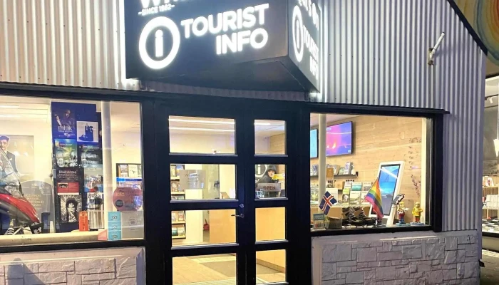 Whats On In Iceland   Upplysingamidstod Ferdamanna Og Bokunarmidstod Reykjavik - Reykjavík